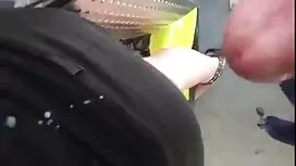 Дівчата домінують на ...
