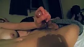 Губи красивої жінки  ...