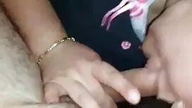 Кицька на цей порно  ...